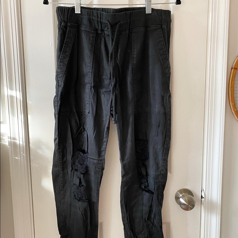 Anthropologie (cloth & stone) distressed joggers